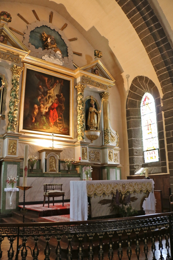 Eglise Notre Dame des Pauvres : le retable. - Saint-Chély-d'Aubrac