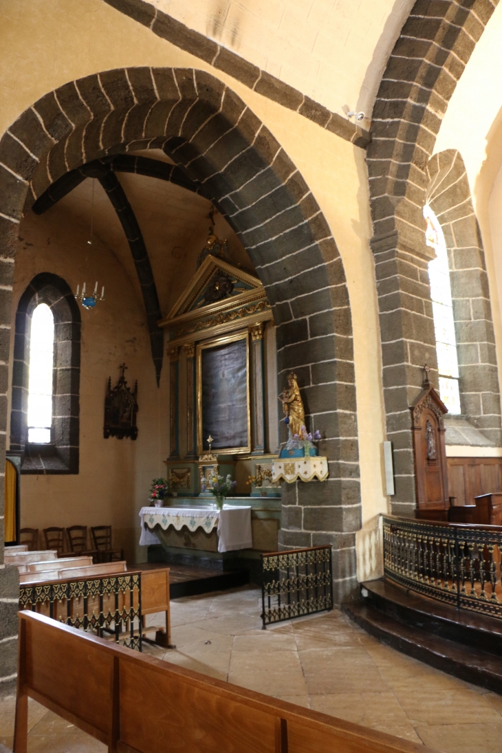 Eglise Notre Dame des Pauvres : chapelle latérale nord. - Saint-Chély-d'Aubrac