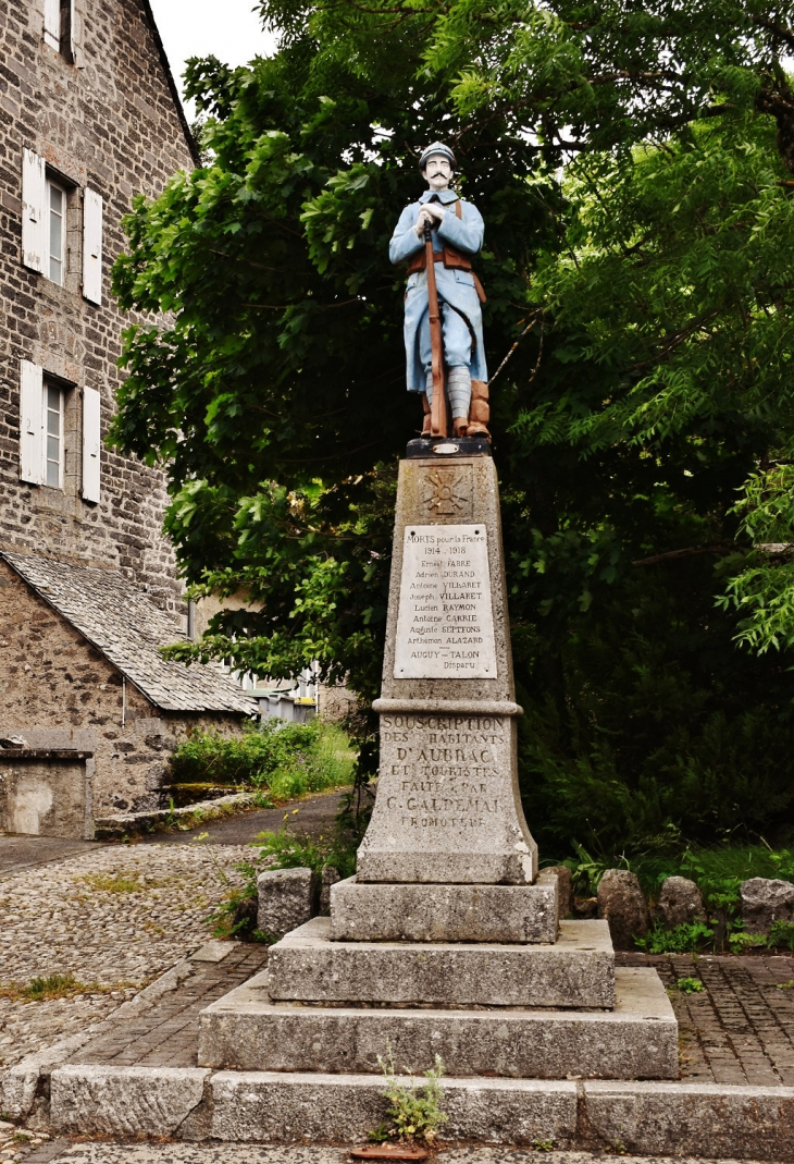 Monument-aux-Morts - Saint-Chély-d'Aubrac