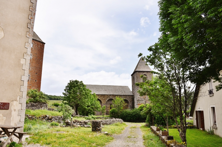 église Notre-Dame - Saint-Chély-d'Aubrac