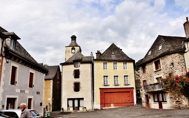 La Commune - Saint-Chély-d'Aubrac