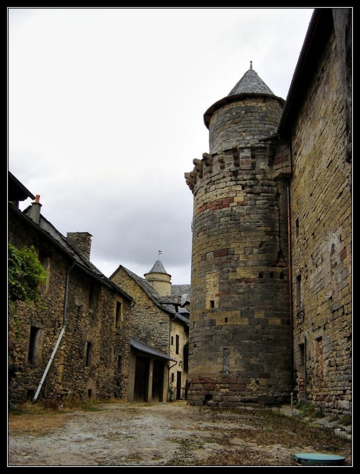 Muraille - Saint-Côme-d'Olt