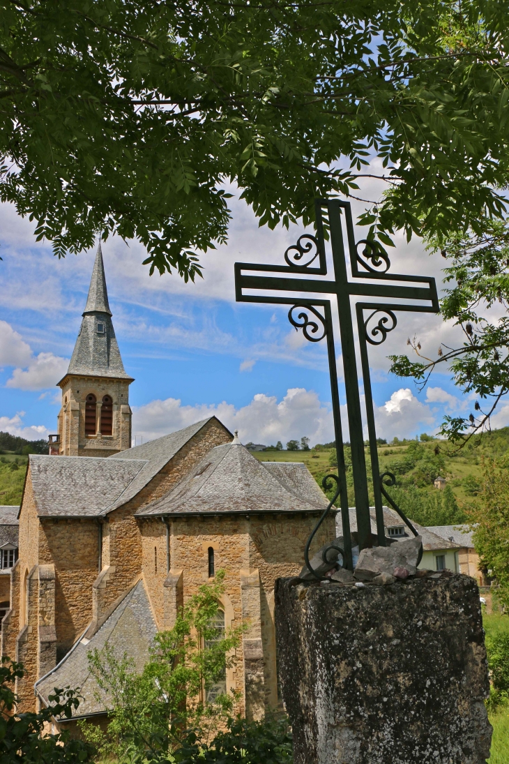 Le couvent de Malet. - Saint-Côme-d'Olt