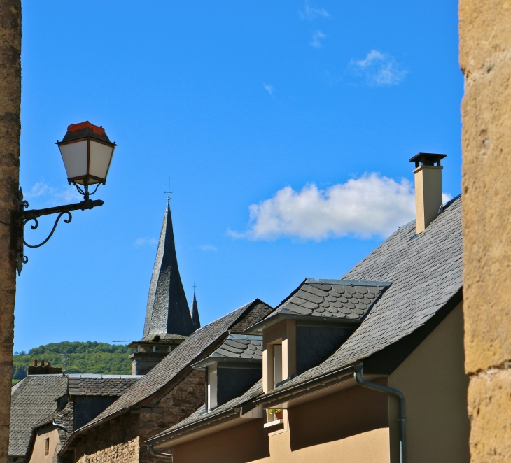 Les toits du village. - Saint-Côme-d'Olt