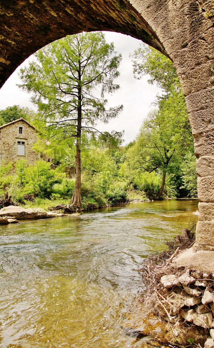 Pont-Romain sur La Sorges - Saint-Félix-de-Sorgues