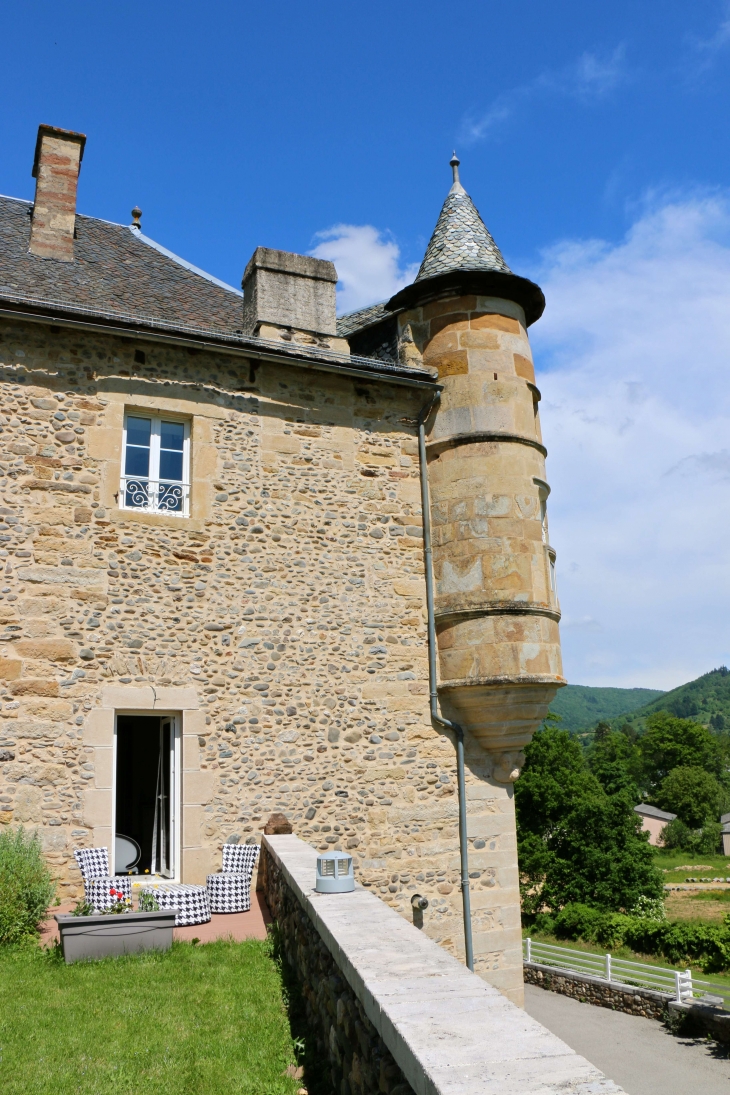 Château de la Falque. - Saint-Geniez-d'Olt