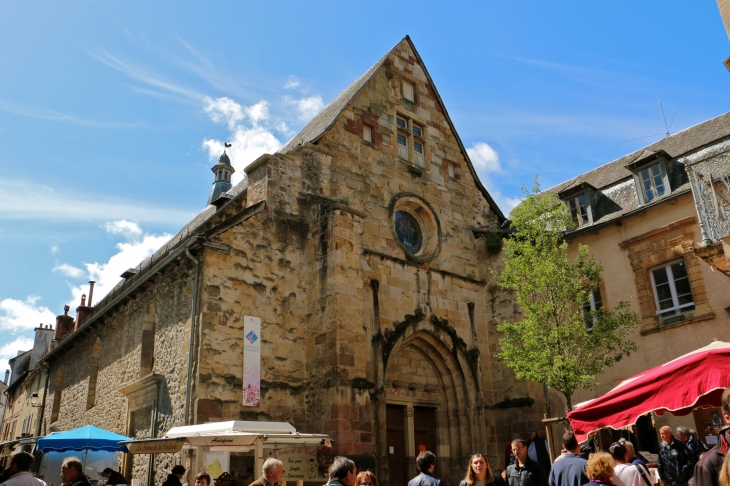 La chapelle de l'ancien couvent des Augustins. - Saint-Geniez-d'Olt