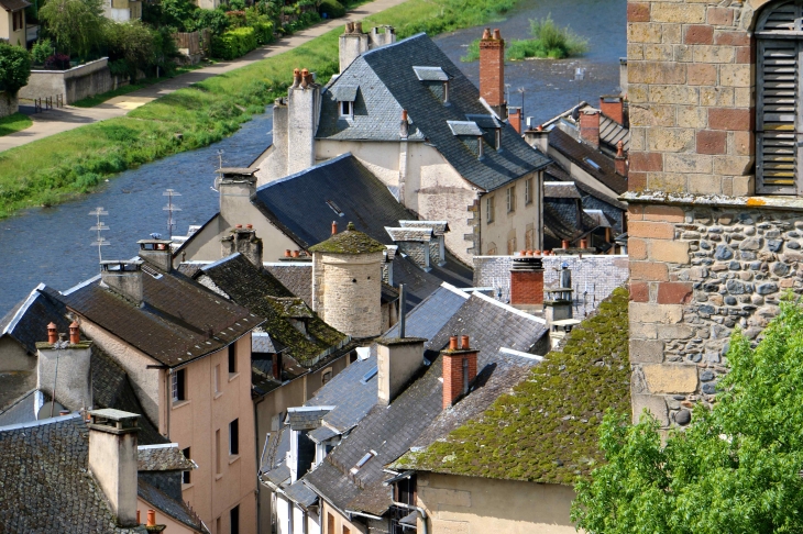 Le village. - Saint-Geniez-d'Olt