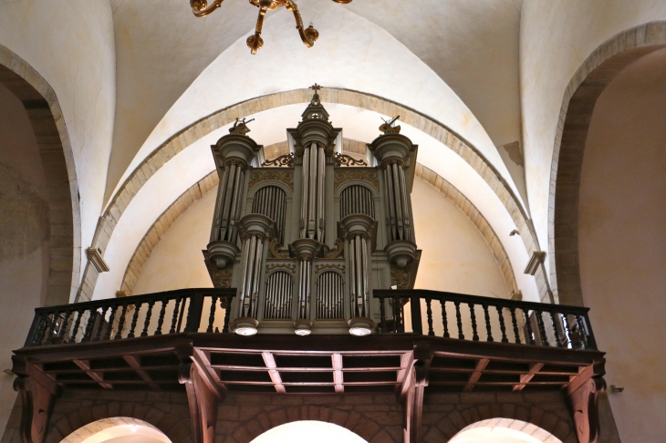 L'orgue de l'église Saint Geniez. - Saint-Geniez-d'Olt