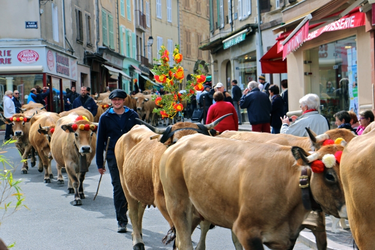 Fête et Marches de l'estive. - Saint-Geniez-d'Olt