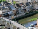 Photo suivante de Saint-Geniez-d'Olt L'ancien pont et le Lot, vus du monument de Talabot.