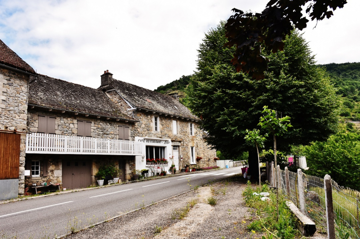 Couesques - Saint-Hippolyte