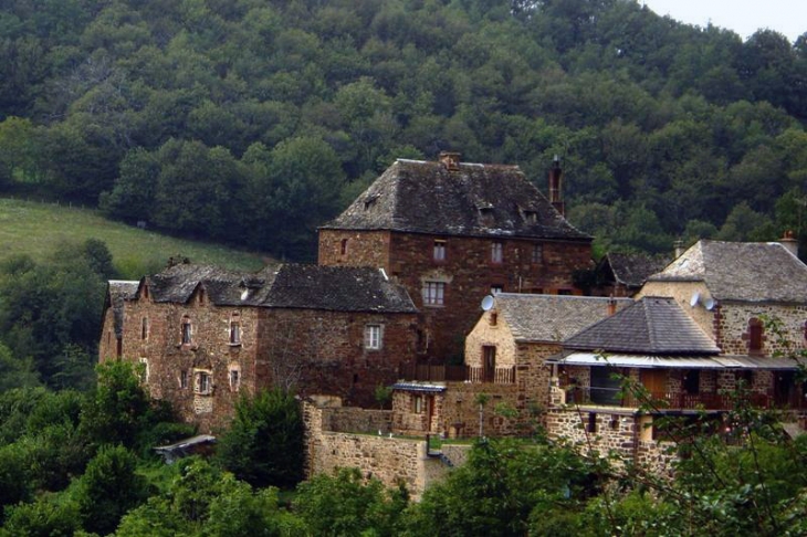 Maisons du village - Saint-Laurent-d'Olt