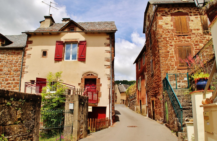 La Commune - Saint-Laurent-d'Olt