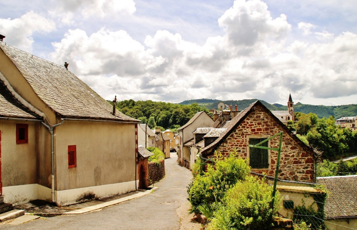 La Commune - Saint-Laurent-d'Olt