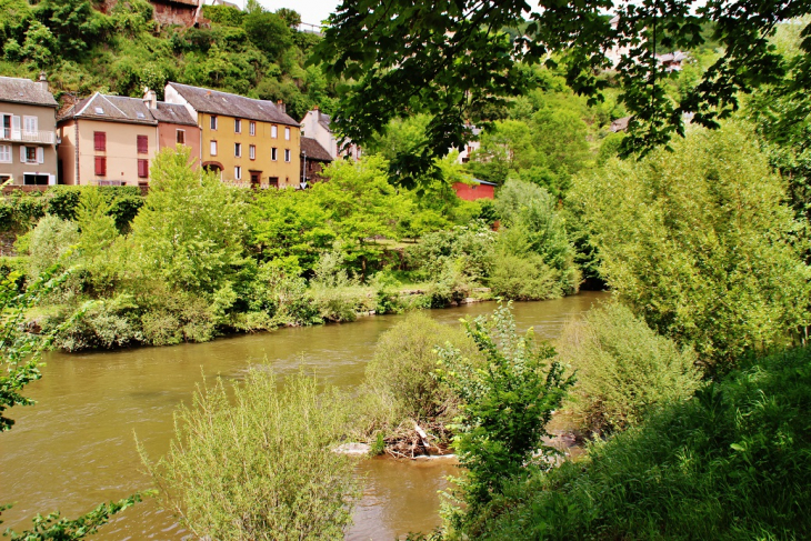 Le Lot - Saint-Laurent-d'Olt