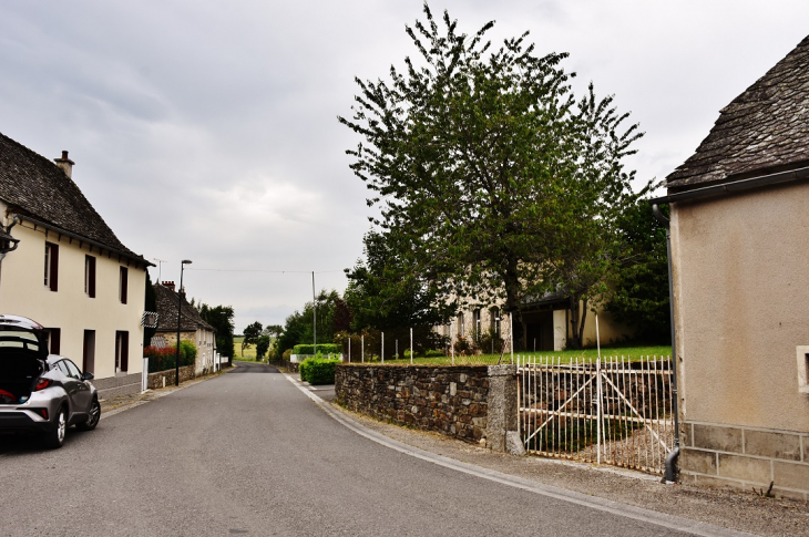 La Commune - Saint-Symphorien-de-Thénières