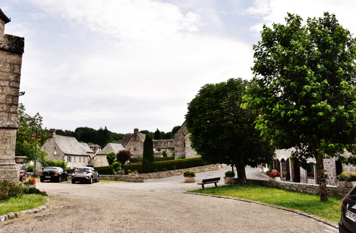 La Commune - Saint-Symphorien-de-Thénières