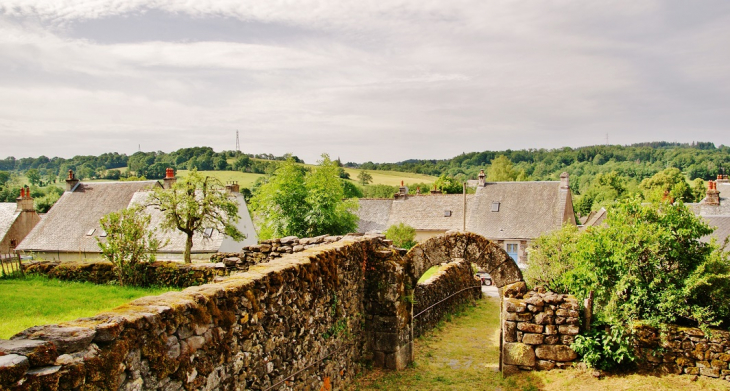 La Commune ( Orlhaguet ) - Sainte-Geneviève-sur-Argence