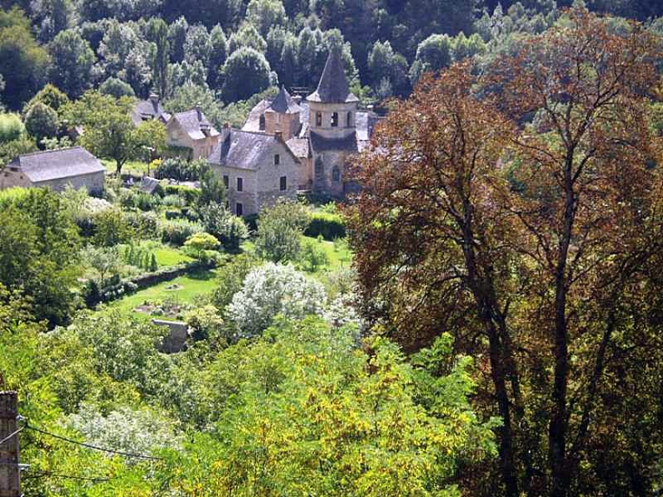 Le bourg - Salles-la-Source