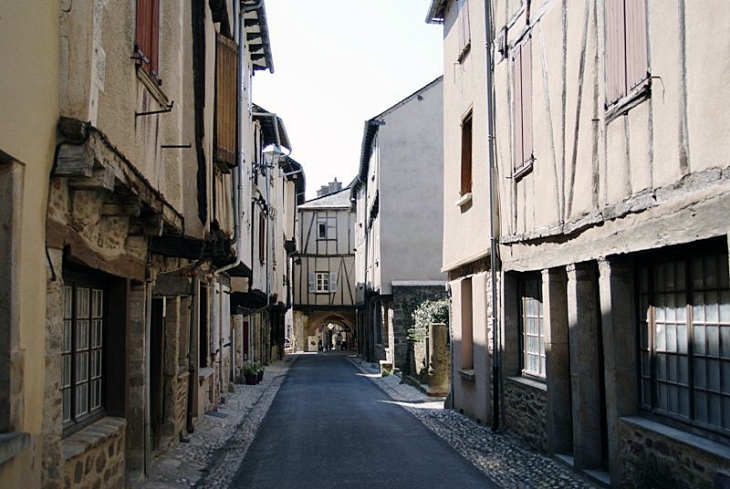 Rue de la bastide - Sauveterre-de-Rouergue