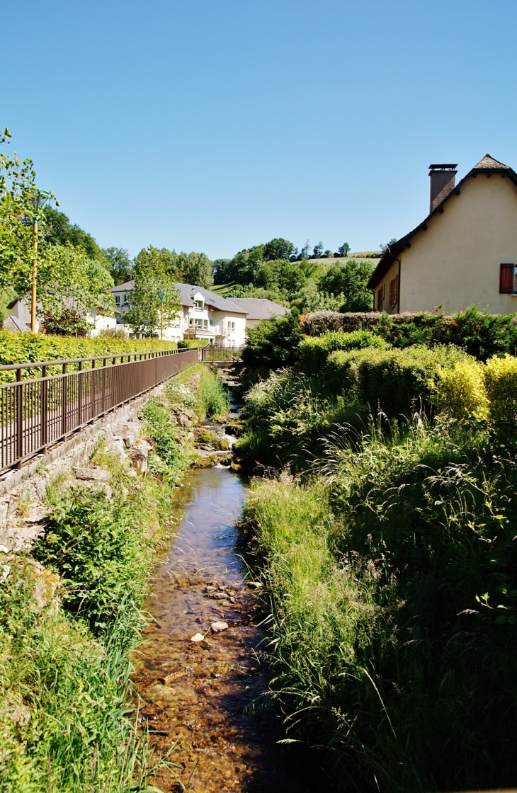 Le Village - Ségur