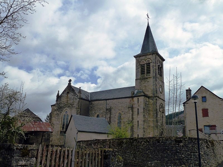 Autour de l'église - Sévérac-l'Église