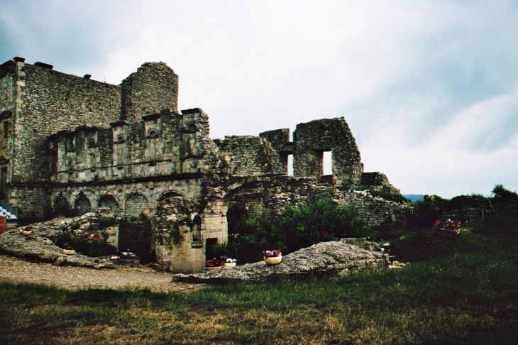 Les ruines de Severac - Sévérac-le-Château