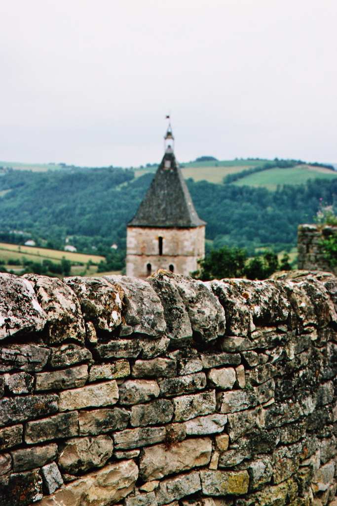 Mur du cimetière et église - Sévérac-le-Château