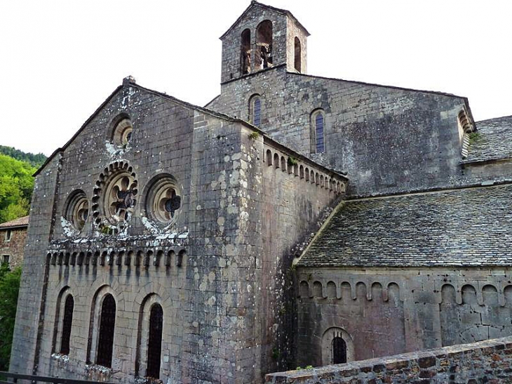 Le chevet de l'église - Sylvanès