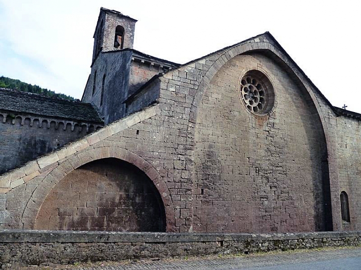 L'église abbatiale - Sylvanès