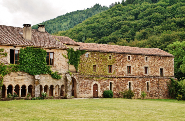 Abbaye - Sylvanès