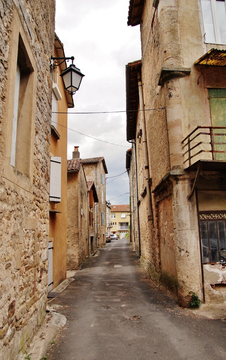 Le Village - Versols-et-Lapeyre