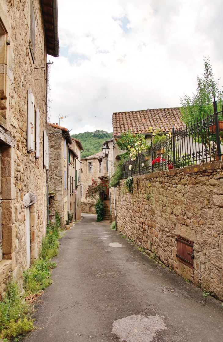 Le Village - Versols-et-Lapeyre