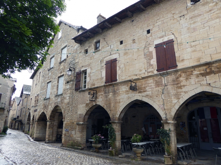 Les arcades   - Villeneuve