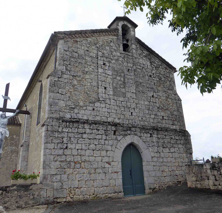 L'entrée de l'église - Avezan