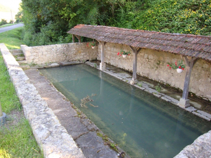 Barran (32350) lavoir