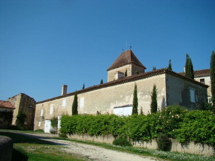 Porte d'entrée du village - Bazian