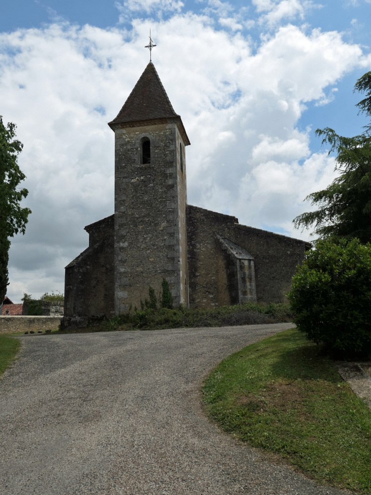 Vers l'église - Bonas