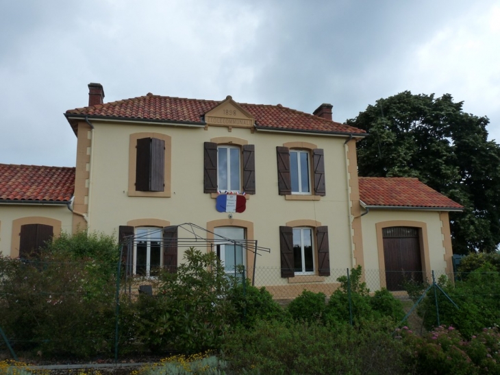 L'école - Bourrouillan