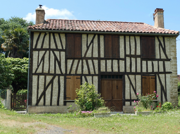 Maison à colombages - Bouzon-Gellenave