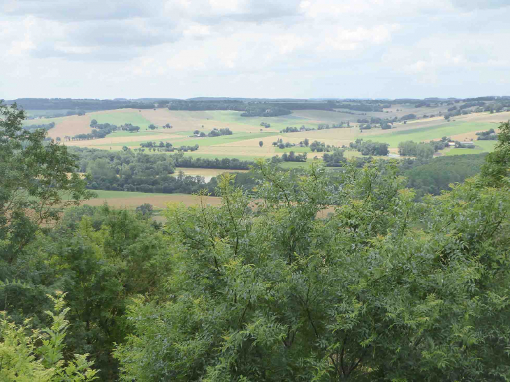 Le paysage vu du calvaire - Castéra-Lectourois