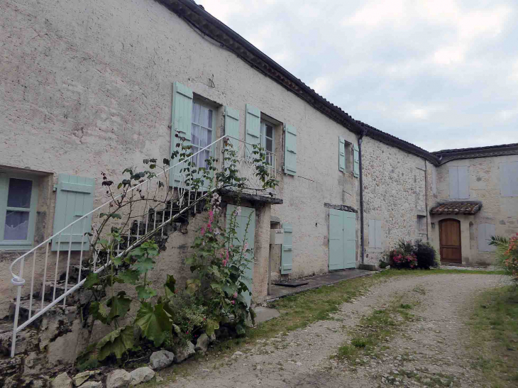 Maison du village - Castéra-Lectourois