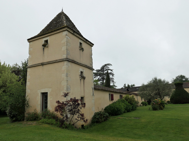 Le château de Millet : le pigeonnier - Eauze