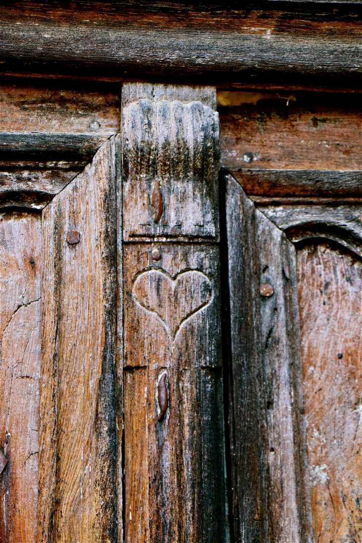 Porte ancienne. - Gimbrède