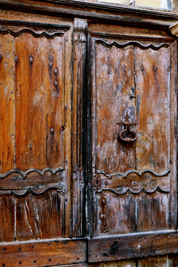 Porte ancienne. - Gimbrède