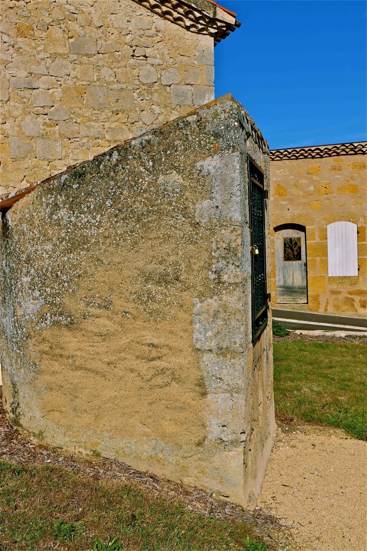 Le puits du hameau de Rouillac - Gimbrède