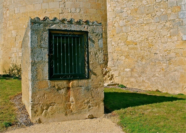 Le puits du hameau de Rouillac - Gimbrède