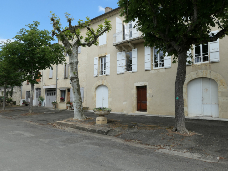 Le boulevard du Midi - Jegun