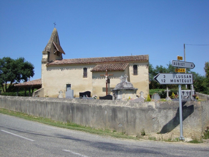 L'Isle-Arné (32270) chapelle du cimetière